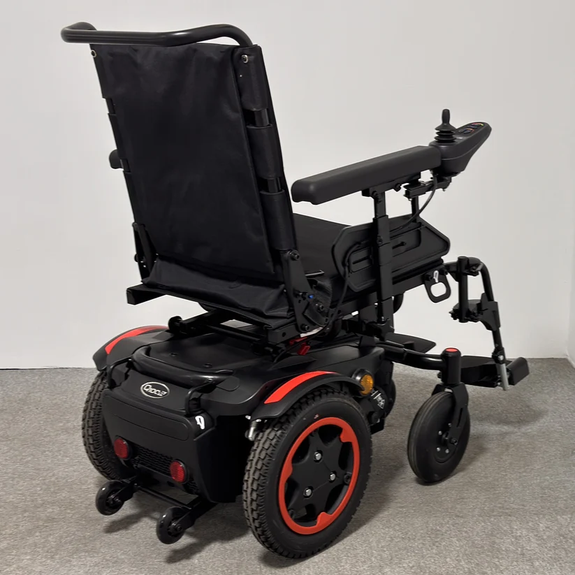 sunrise medical quickie q100r power wheelchair (2025) sunrise medical quickie q100r power wheelchair (2025)